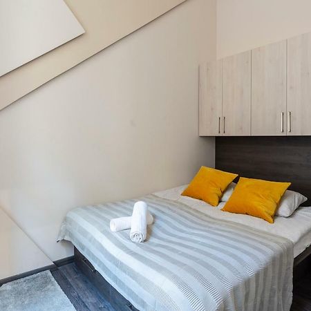 Deluxe Downtown Home 2 Bedrm, 2 Bathrm Budapest Extérieur photo