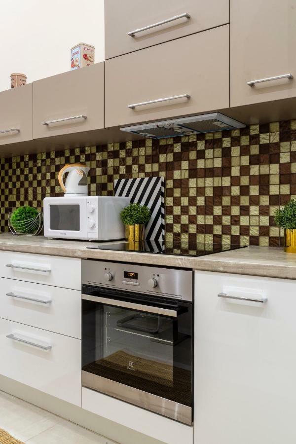 Deluxe Downtown Home 2 Bedrm, 2 Bathrm Budapest Extérieur photo