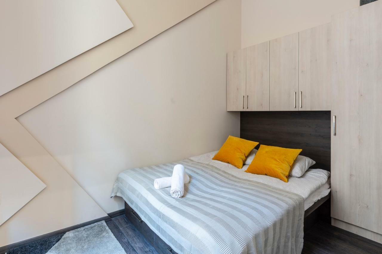 Deluxe Downtown Home 2 Bedrm, 2 Bathrm Budapest Extérieur photo