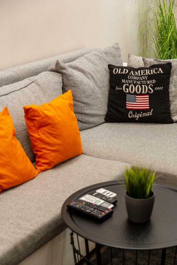 Deluxe Downtown Home 2 Bedrm, 2 Bathrm Budapest Extérieur photo